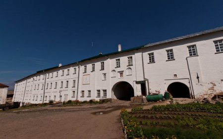 �������