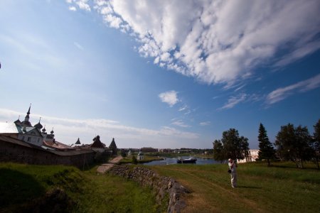 �������